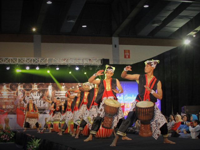 Adiwastra Nusantara 2018