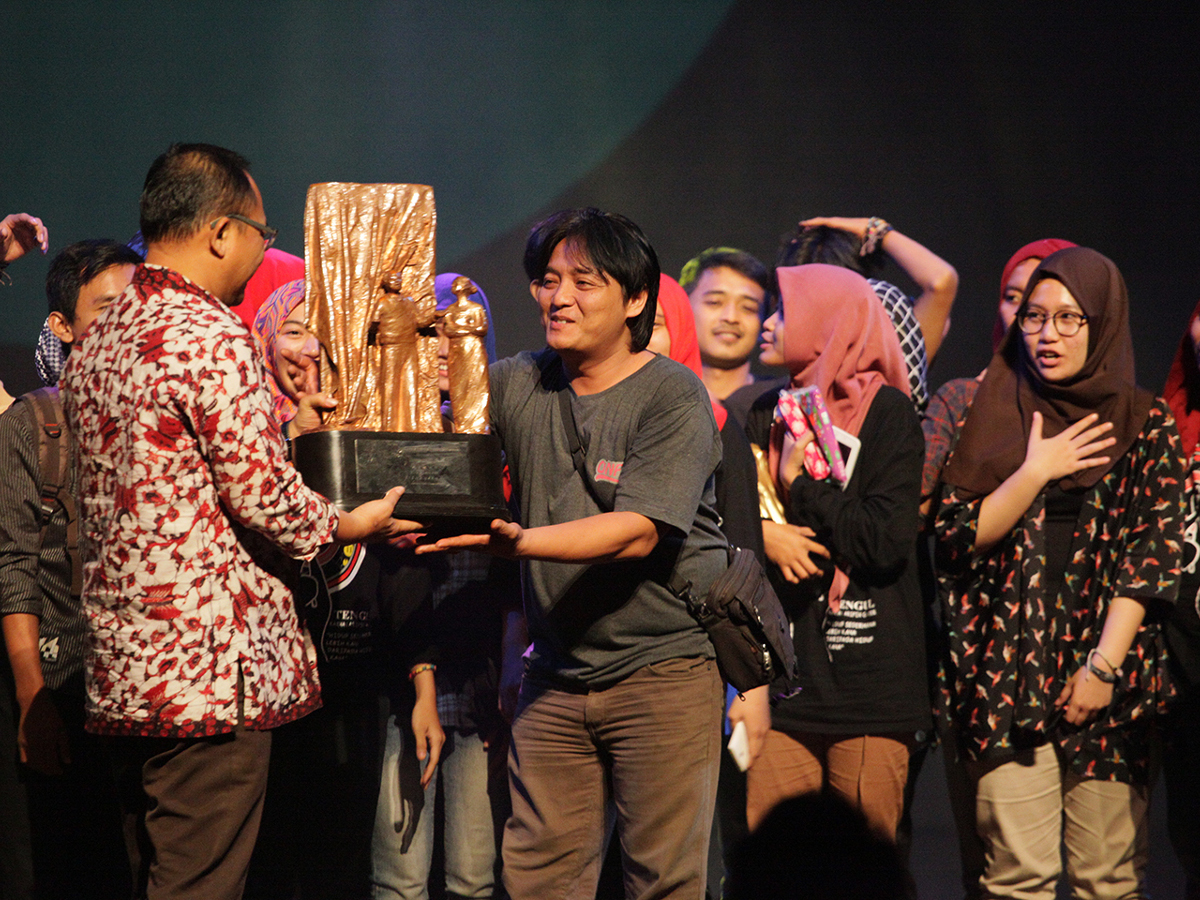 festival-teater-jakarta-tahun-2015-lip.jpg