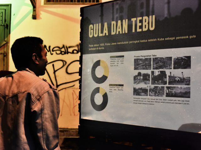 Panggung Apung (floating stage) di Pasar Malam Sentiling Semarang Tahun 2016