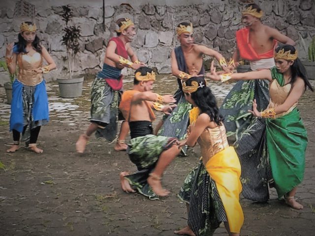 Pertunjukan Asmarandhana Untuk Indonesia Damai