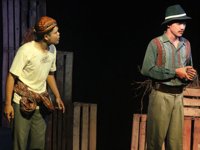 Pertunjukan Teater Dewa Ruji Berjudul Pasar Kobar