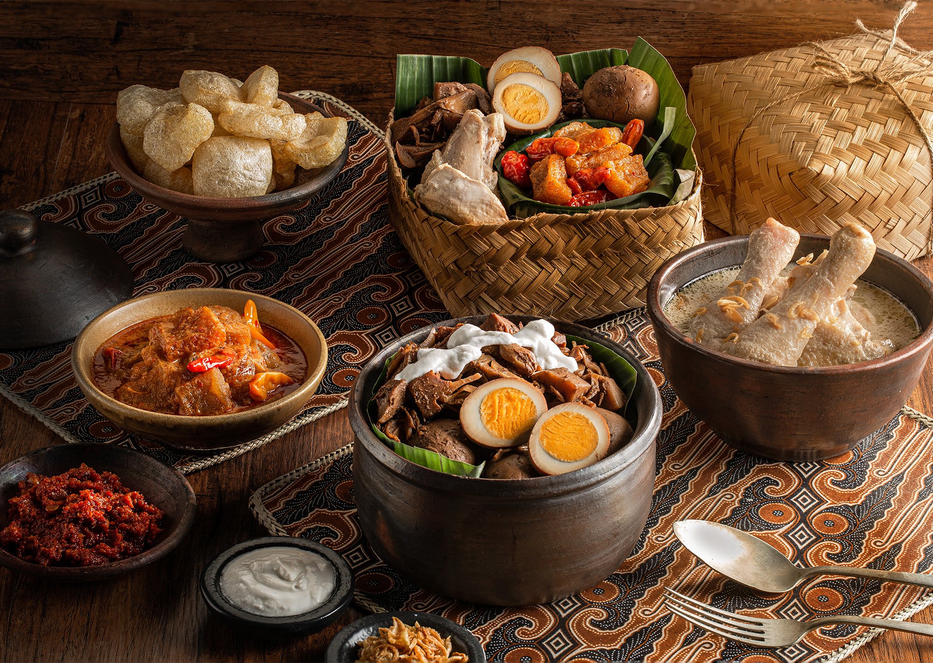 Gudeg Jogja, Kuliner Legendaris yang Tercipta dari Tangan Pekerja - Indonesia Kaya
