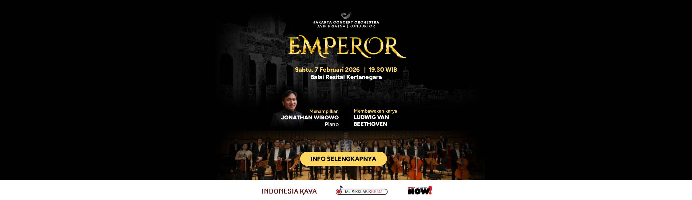 Jakarta Concert Orchestra dengan konduktor Avip Priatna